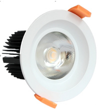 5W / 8W 10/23 degrés Ultra Focus LED Downlight